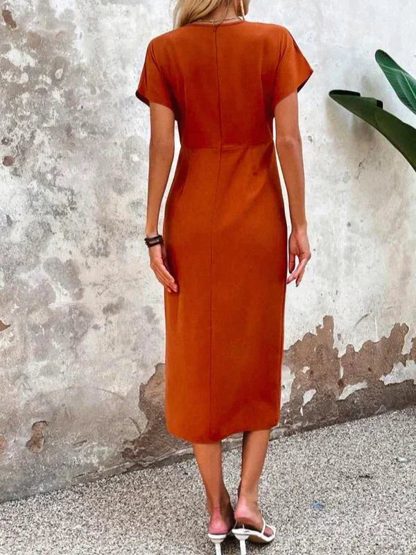 Bo | Robe midi chic avec décolleté en V